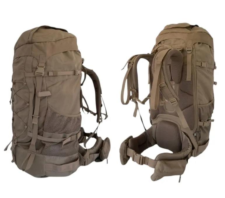 Sac à dos militaire outdoor robuste, coyote, avec sangles, poches et panneau dorsal rembourré. Sac à dos militaire outdoor robuste, coyote, avec sangles, poches et panneau dorsal rembourré.